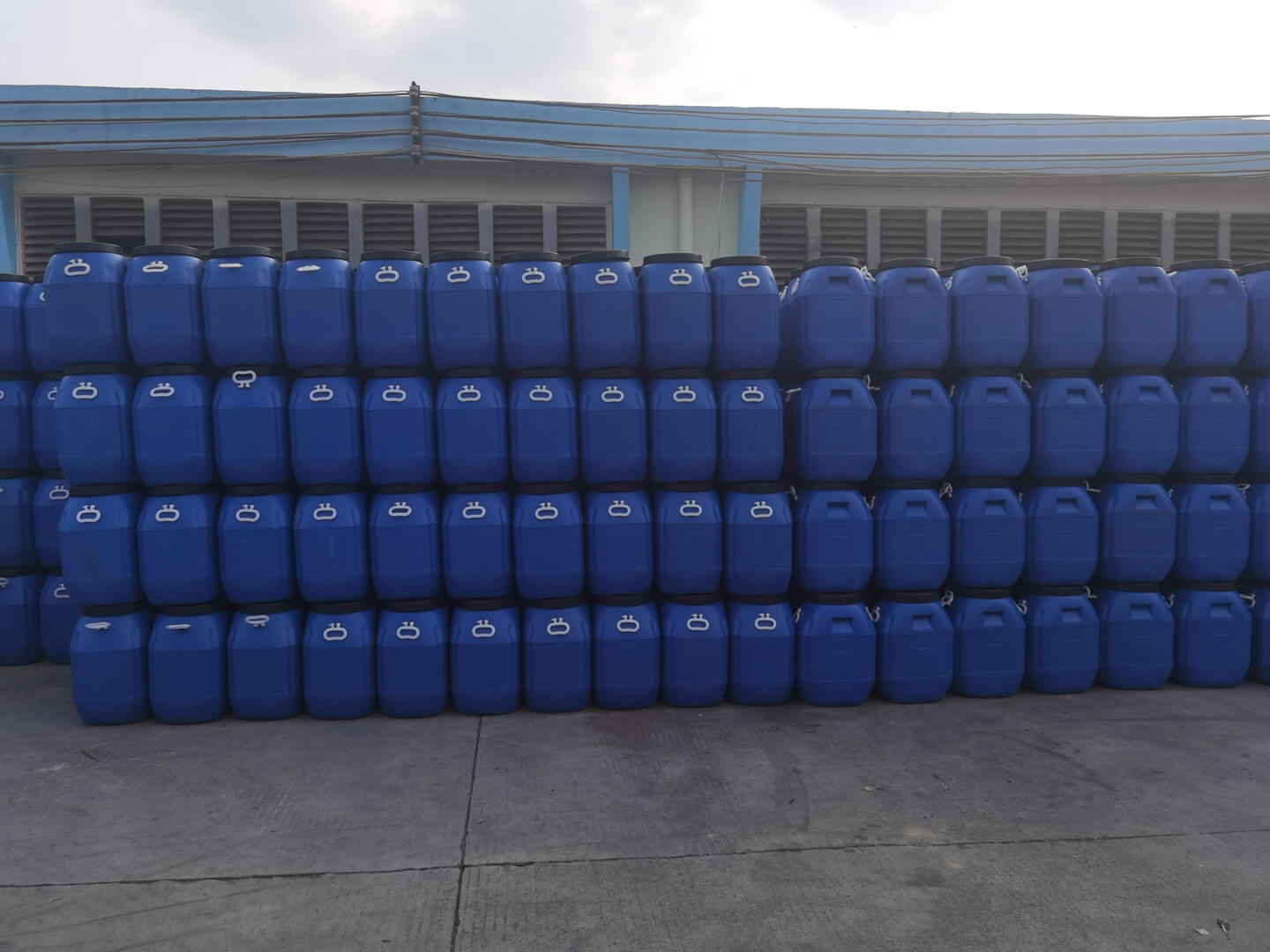 钢模可以用水性脱模剂吗 钢模可以用水性脱模剂吗